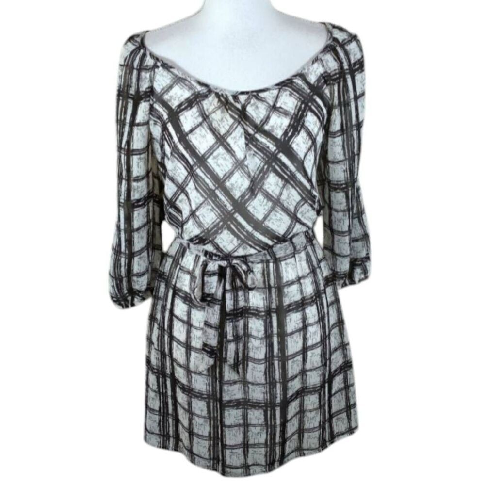 SPEECHLESS GRAY, WHITE, & BLACK DRESS SZ.S EUC.  GORGEOUS DRESS IN EXCELLENT USE